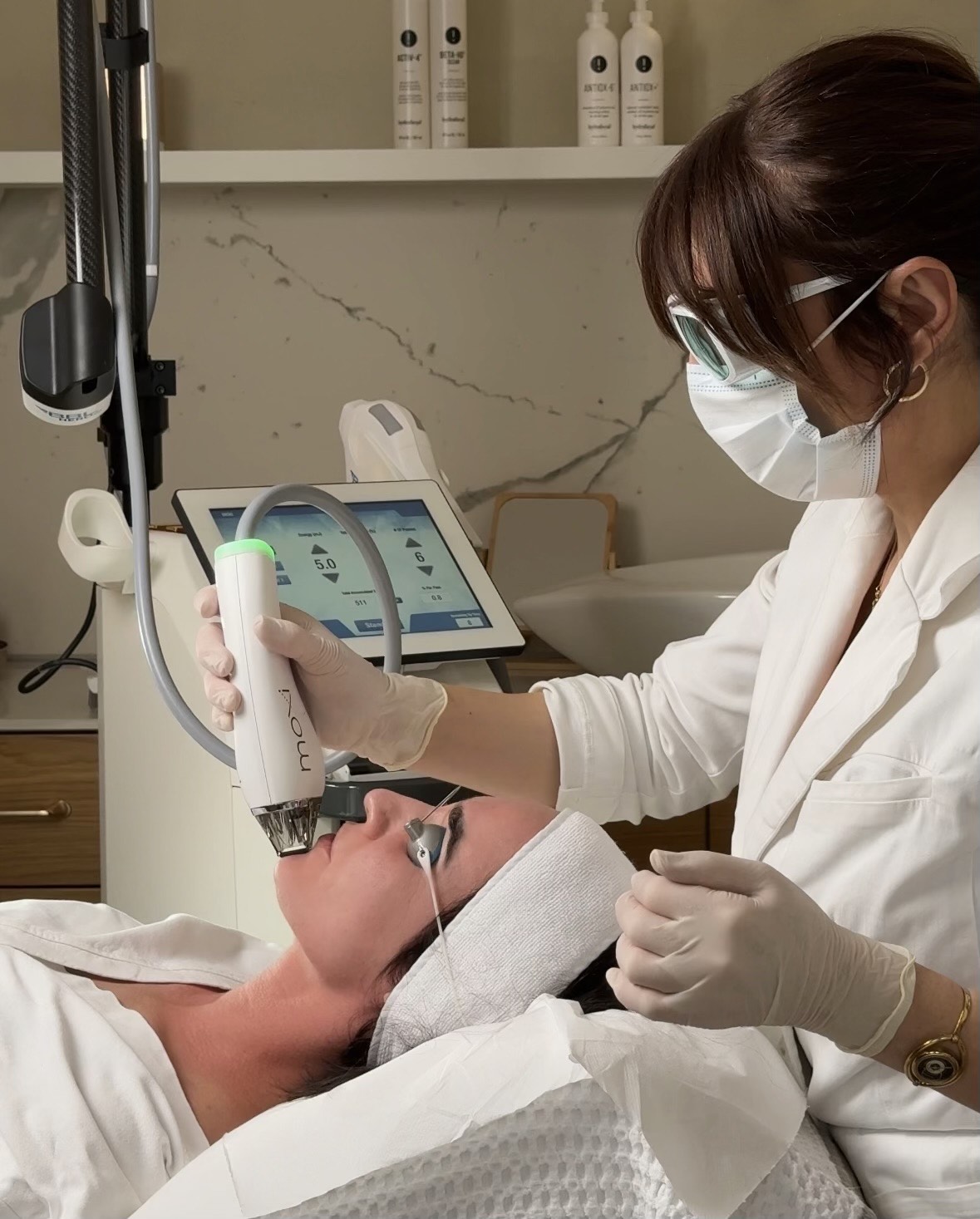 MOXi laser skin treatment process